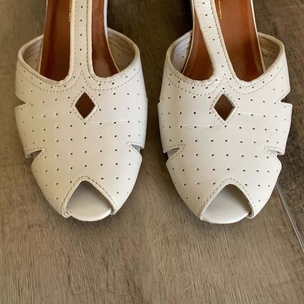 *SOLD* Re-Mix Gabriele Leather Heels - Picture 4 of 16